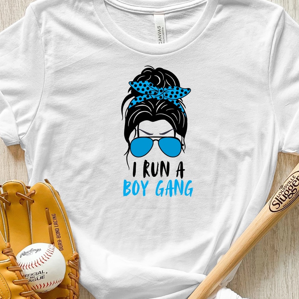 New I Run a Boy Gang Tee Medium